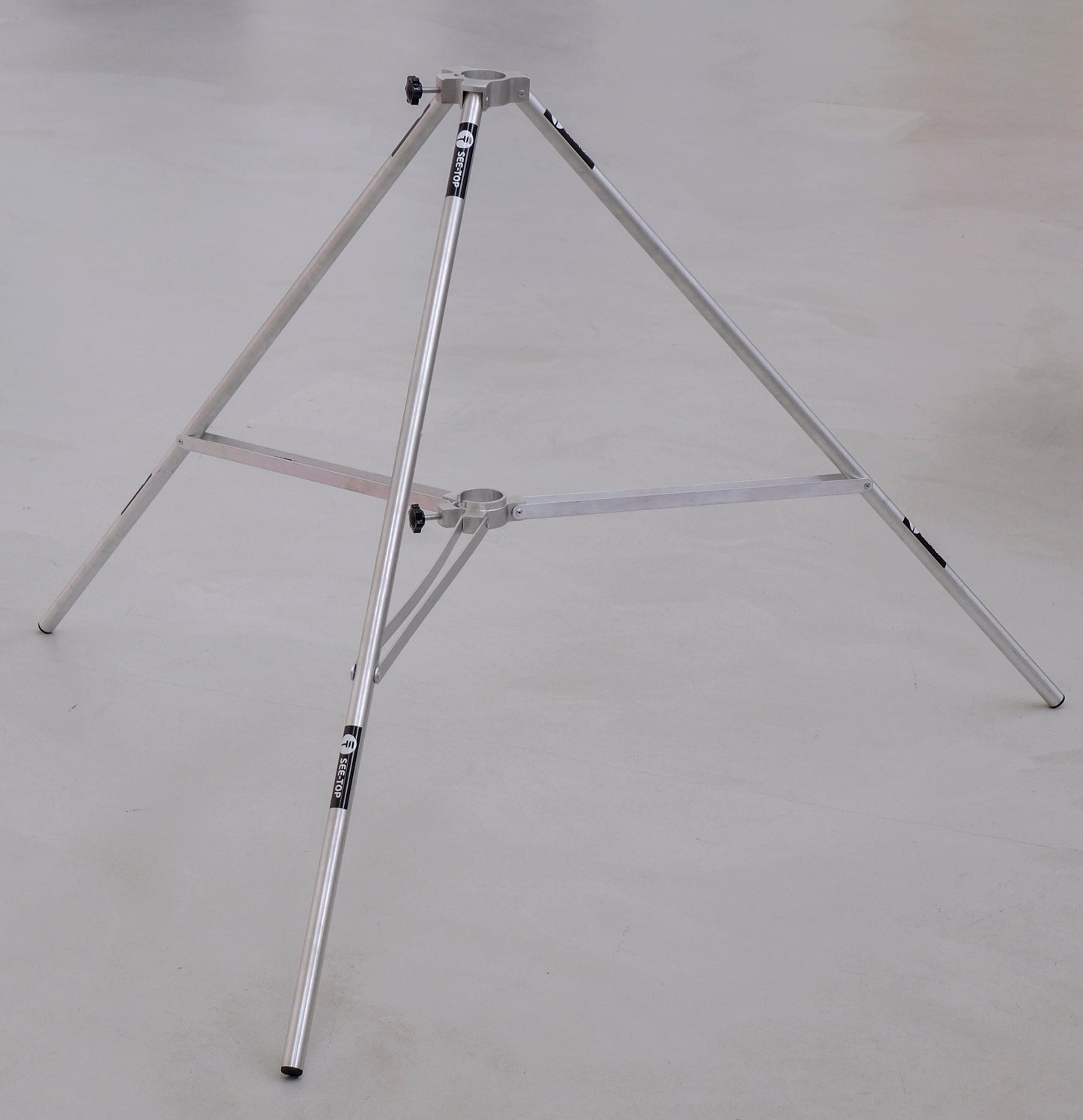 SEE-TOP TREPPIEDE PER ASTA IN CARBONIO